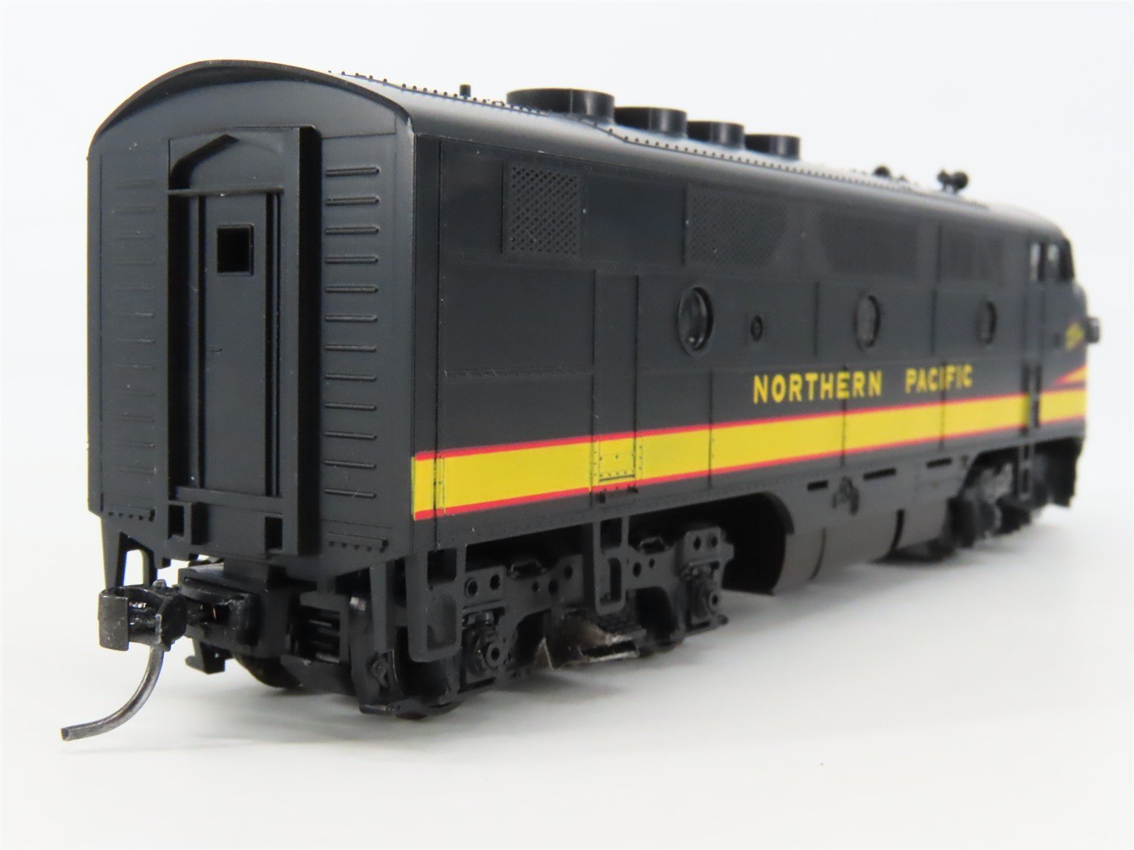 HO Scale Stewart 8090 NP Northern Pacific EMD F3A Ph. I Diesel No# w/DCC & Sound