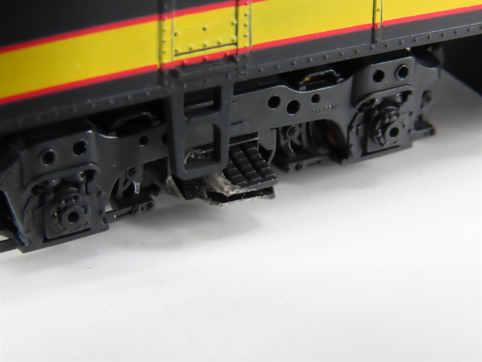 HO Scale Stewart 8090 NP Northern Pacific EMD F3A Ph. I Diesel No# w/DCC & Sound