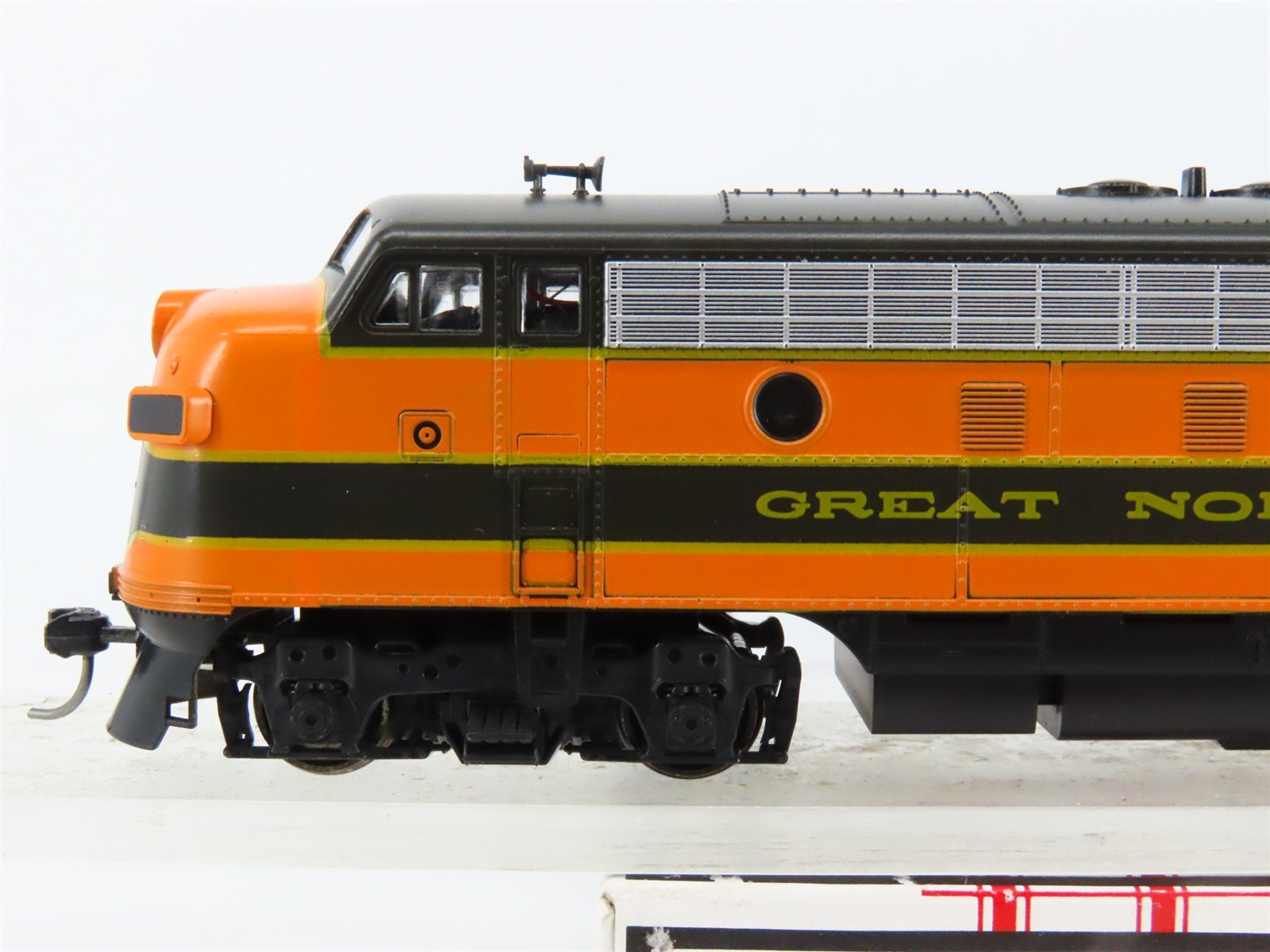 HO Stewart 8470 GN Great Northern EMD F3A Ph. IV Diesel No# - DCC ONLY w/ Sound