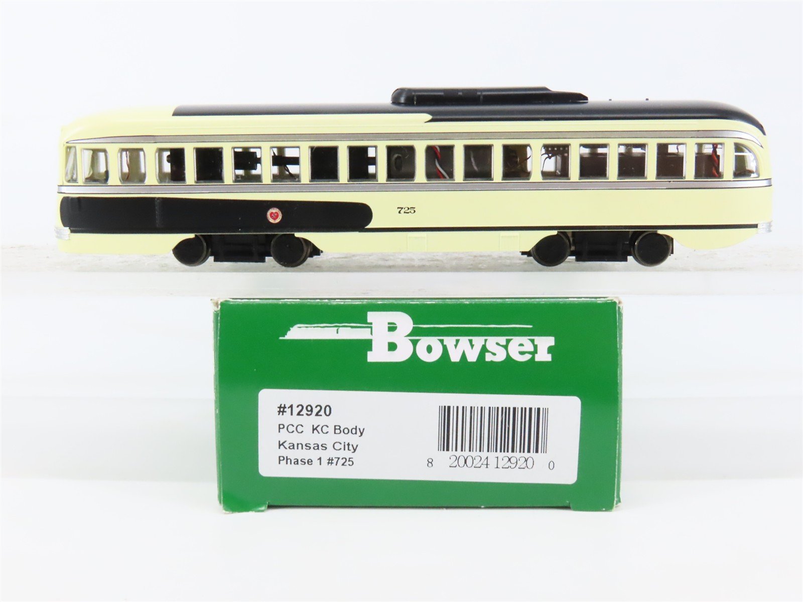 HO Scale Bowser 12920 Kansas City PCC Electric Streetcar #725 w/ DCC & Sound
