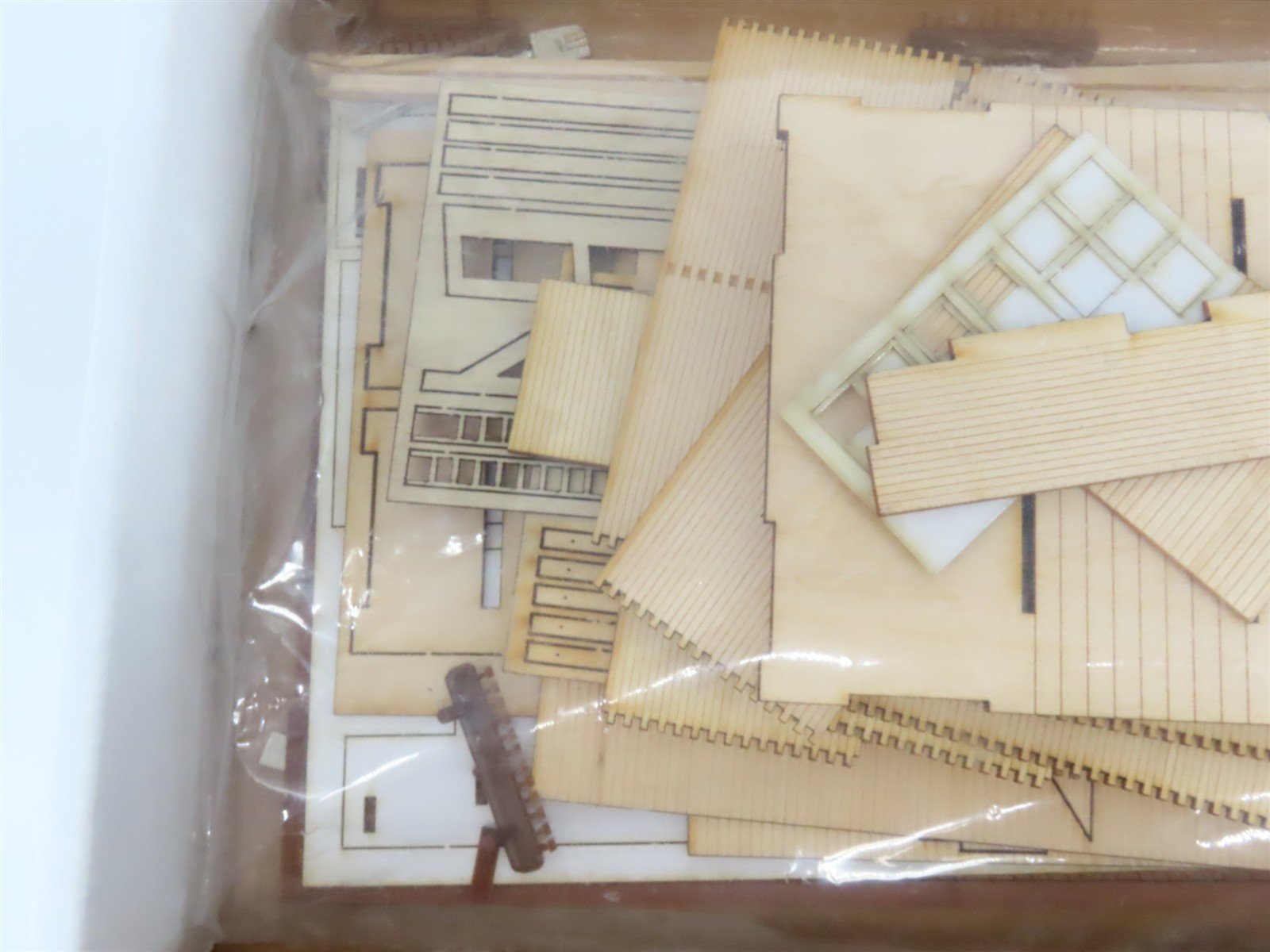 HO 1/87 Scale Monroe Models Laser-Cut Kit #2224.GN Touhey Grain Elevator