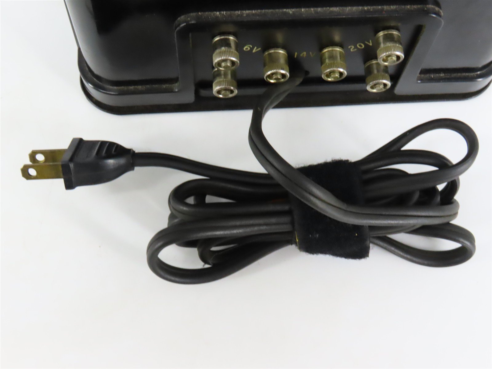 Lionel Type-KW TRAINmaster 190 Watt AC Transformer/Controller