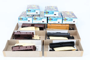 LOT of 6 HO Athearn Kits ATSF Santa Fe Reefer, Tank Cars, Stock Car & Cabooses