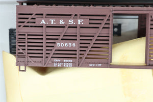 LOT of 6 HO Athearn Kits ATSF Santa Fe Reefer, Tank Cars, Stock Car & Cabooses