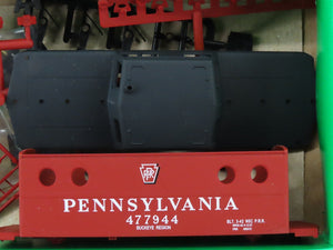 HO Scale Bowser Kit 54012 PRR Pennsylvania Railroad Caboose #477944