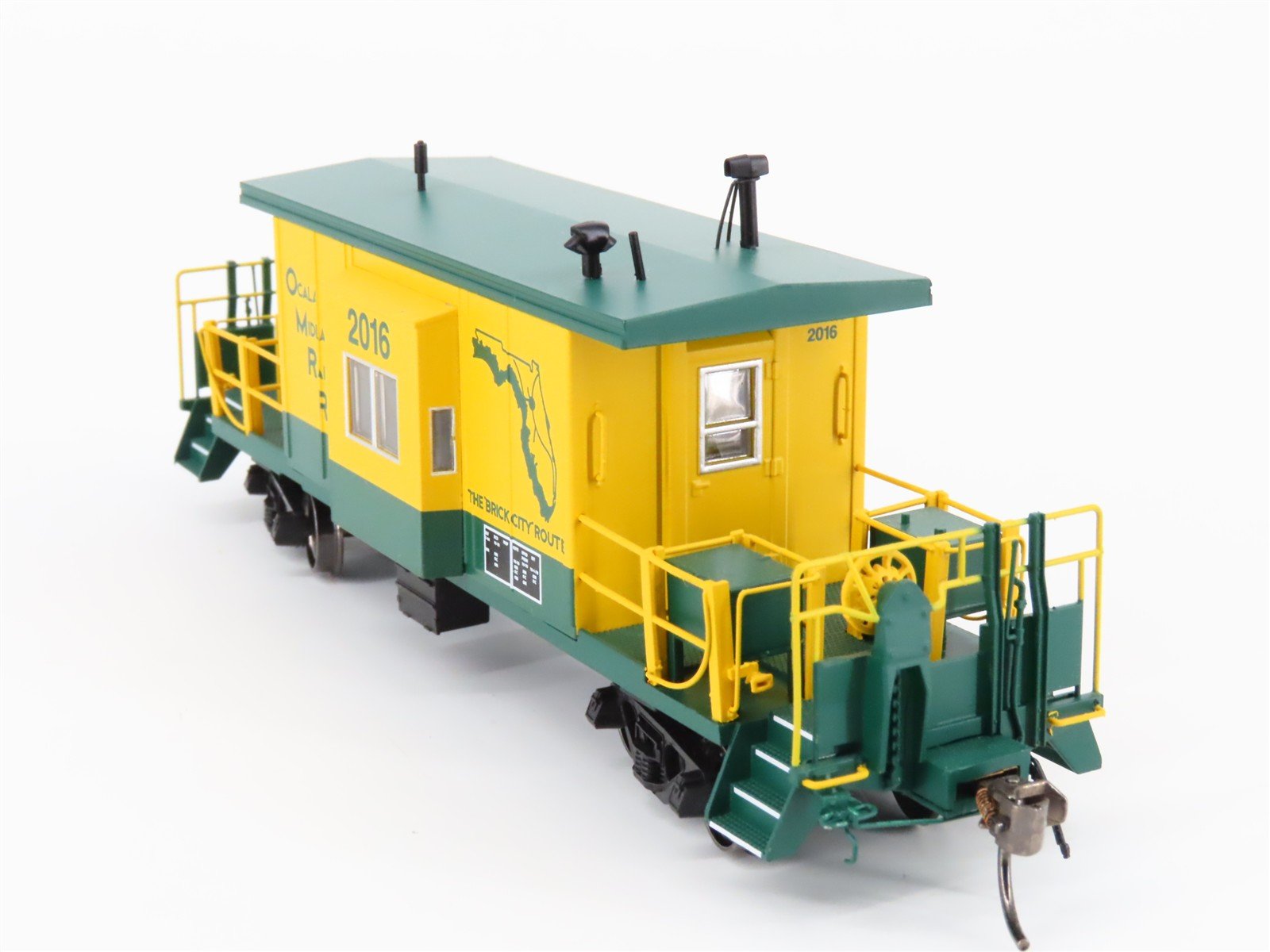 HO Scale Bluford Shops 99314 Ocala Midland Short Body Bay Window Caboose #2016