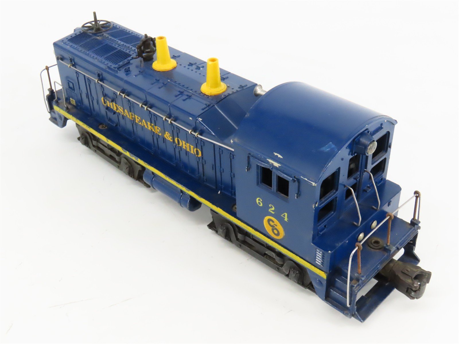 O Gauge 3-Rail Lionel Postwar 624 C&O Chesapeake & Ohio EMD NW2 Diesel Switcher