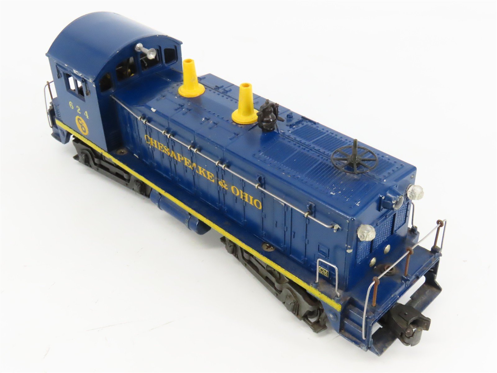 O Gauge 3-Rail Lionel Postwar 624 C&O Chesapeake & Ohio EMD NW2 Diesel Switcher