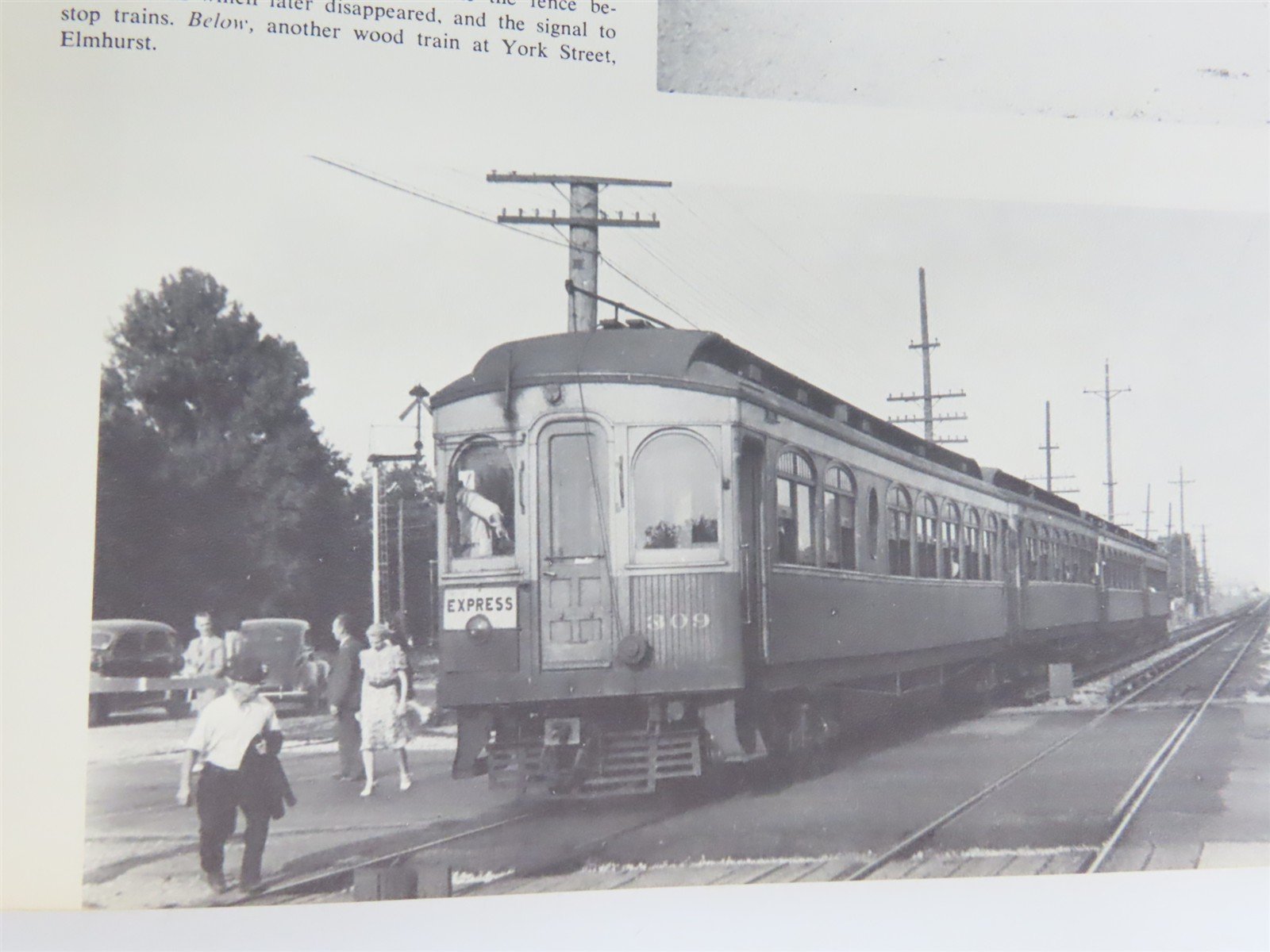 Aurora 'N' Elgin by James D. Johnson ©1965 SC Booklet