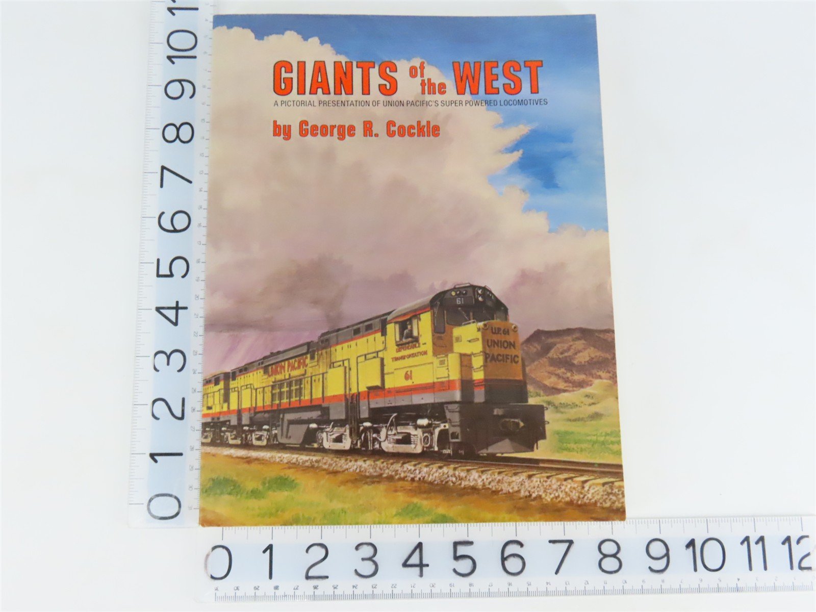 Giants of the West by George R. Cockle ©1981 SC Book