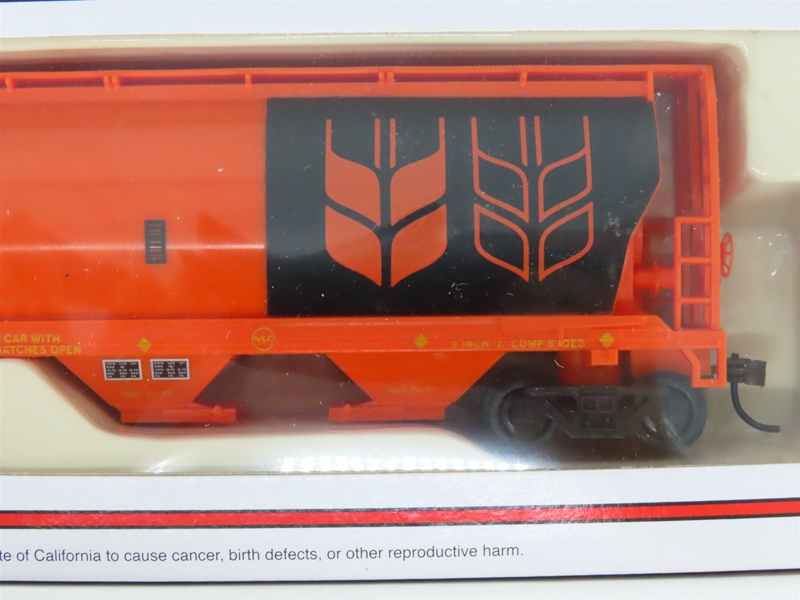 LOT of 3 HO Scale Bachmann 76901 CPWX Government of Canada 4-Bay Hoppers #604301