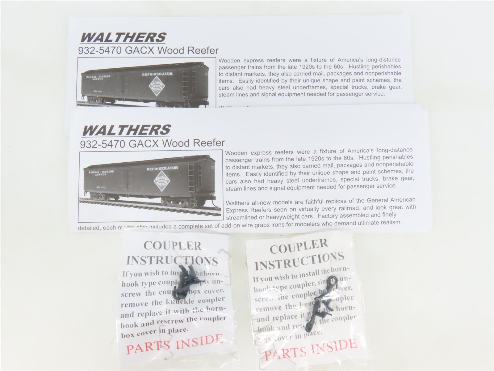 LOT of 2 HO Scale Walthers REX Railway Express Agency Wood Reefers