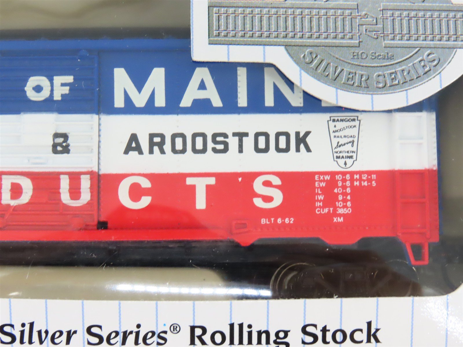 LOT of 2 HO Scale Bachmann Silver Series 17038 BAR State of Maine Box Cars #5226
