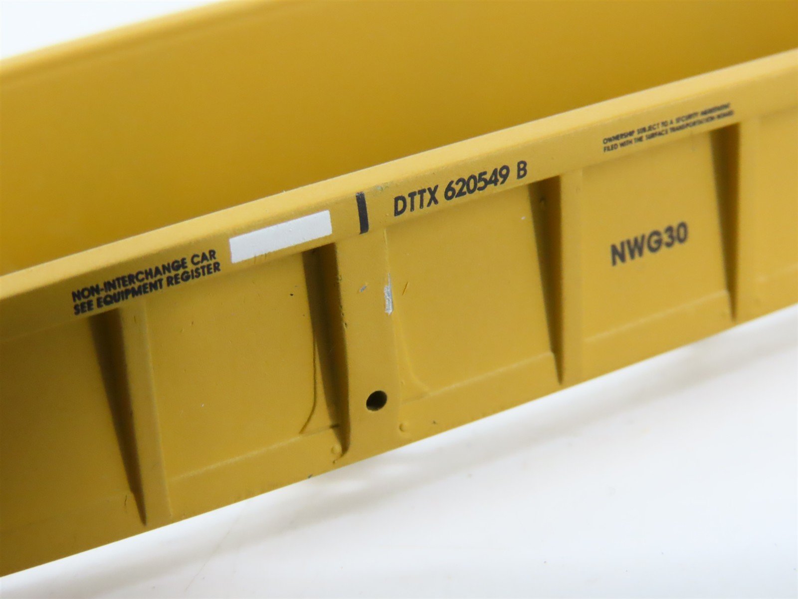 HO Scale Walthers Gold Line 932-3941 DTTX NSC 53' Well Car #620549 3-Unit Set