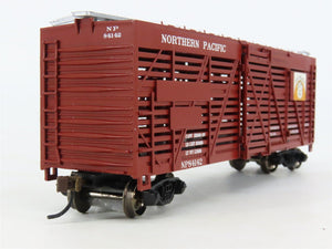 HO Scale Bachmann Silver Series 18535 NP Northern Pacific 40' Stock Car #84142