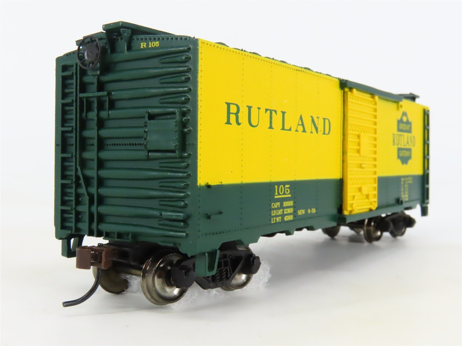 HO Bachmann Silver Series 17029 RUT Rutland Green MT. Gateway 40' Box Car #105