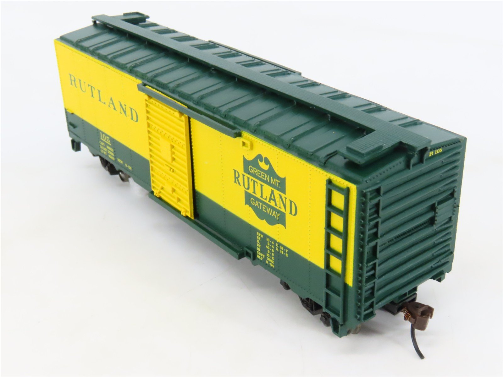 HO Bachmann Silver Series 17029 RUT Rutland Green MT. Gateway 40' Box Car #105