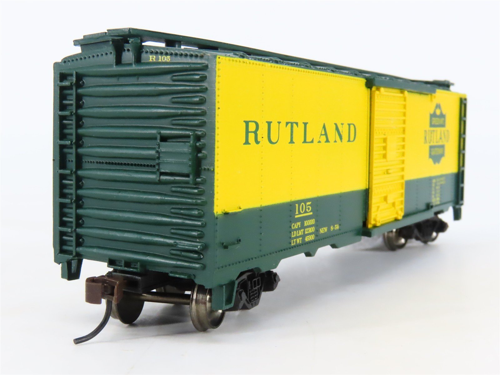 HO Bachmann Silver Series 17029 RUT Rutland Green MT. Gateway 40' Box Car #105
