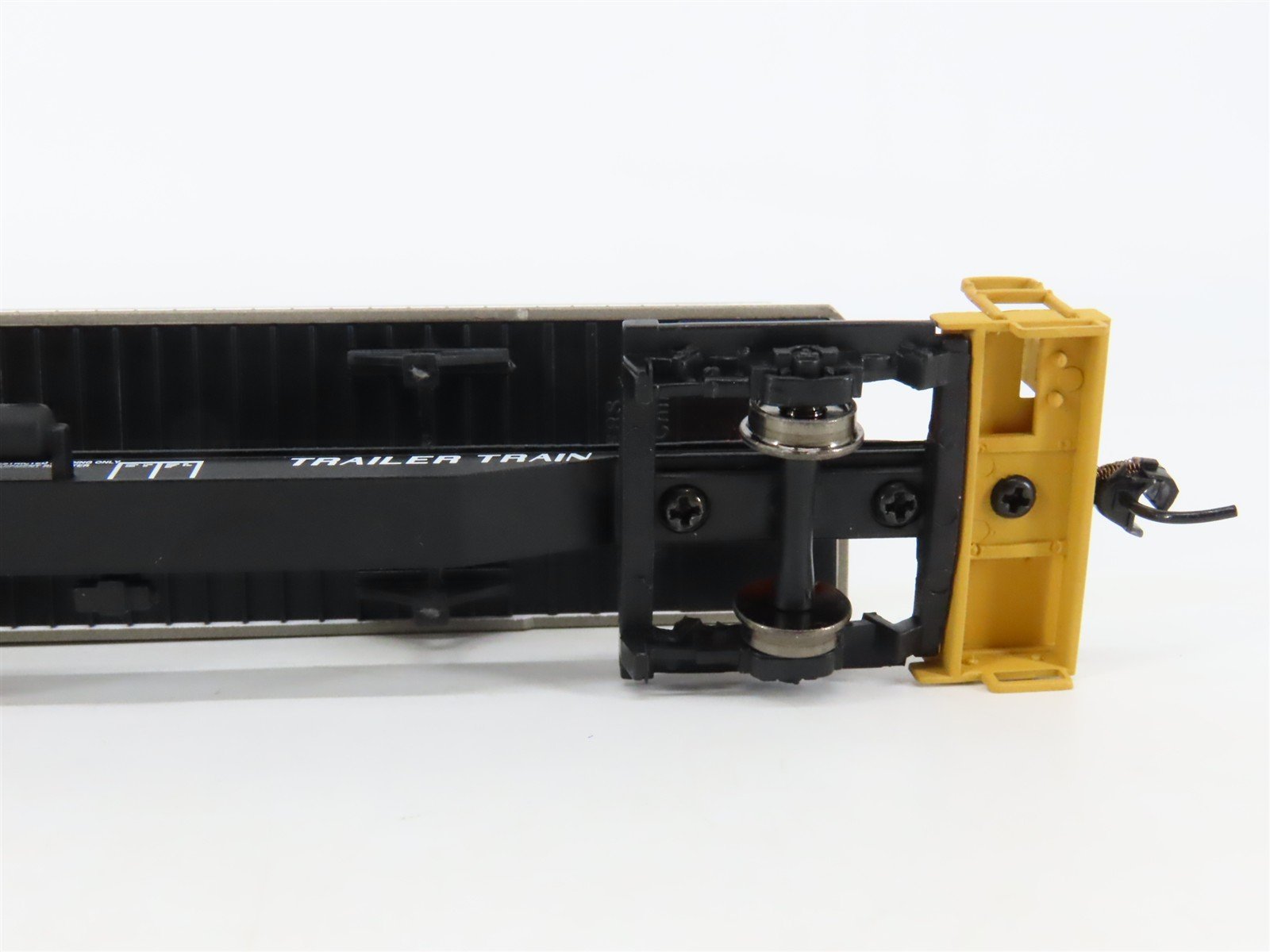 HO Scale Walthers 932-39811 TTOX Trailer Train Front Runner #120021 w/ Trailer