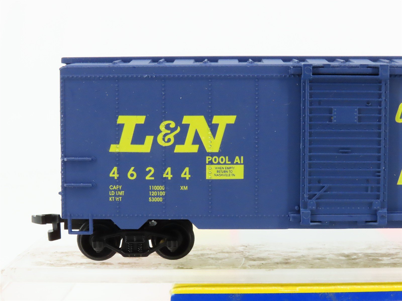 HO Life-Like 21913 L&N Louisville & Nashville 40' Single Door Box Car #46244