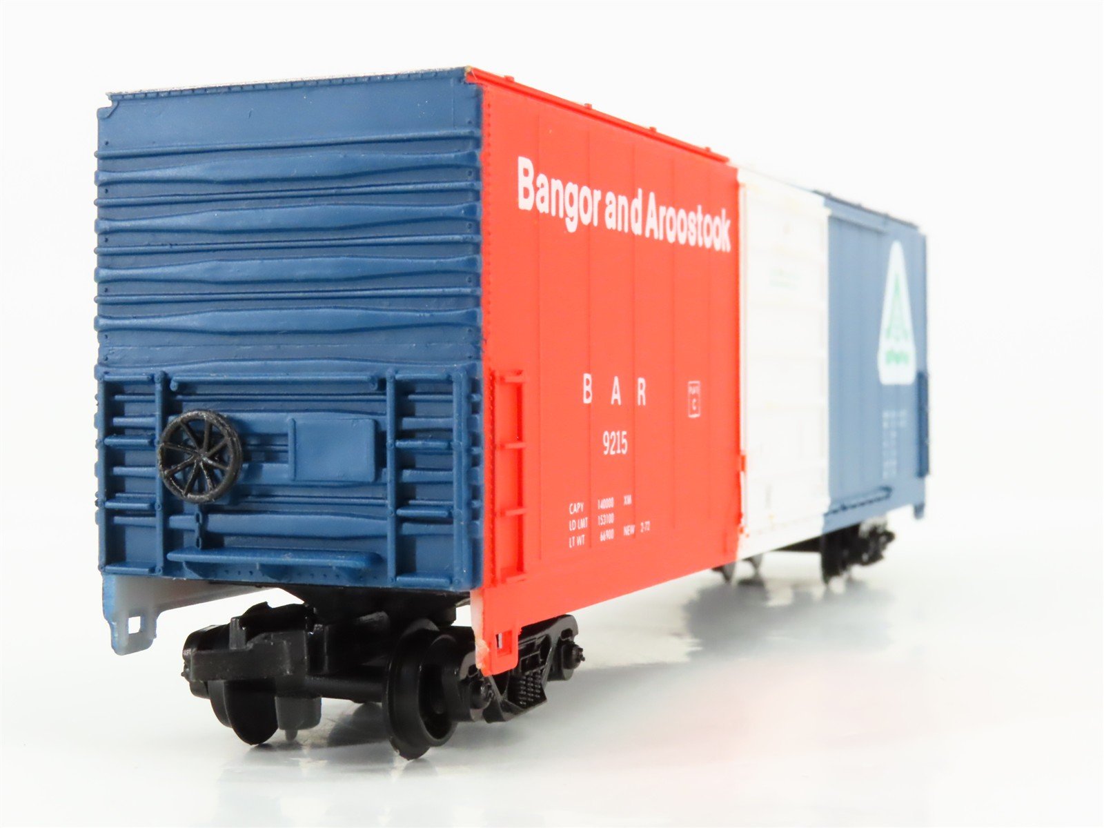 HO Scale Life-Like 8431 BAR Bangor & Aroostook 50' Single Door Box Car #9215
