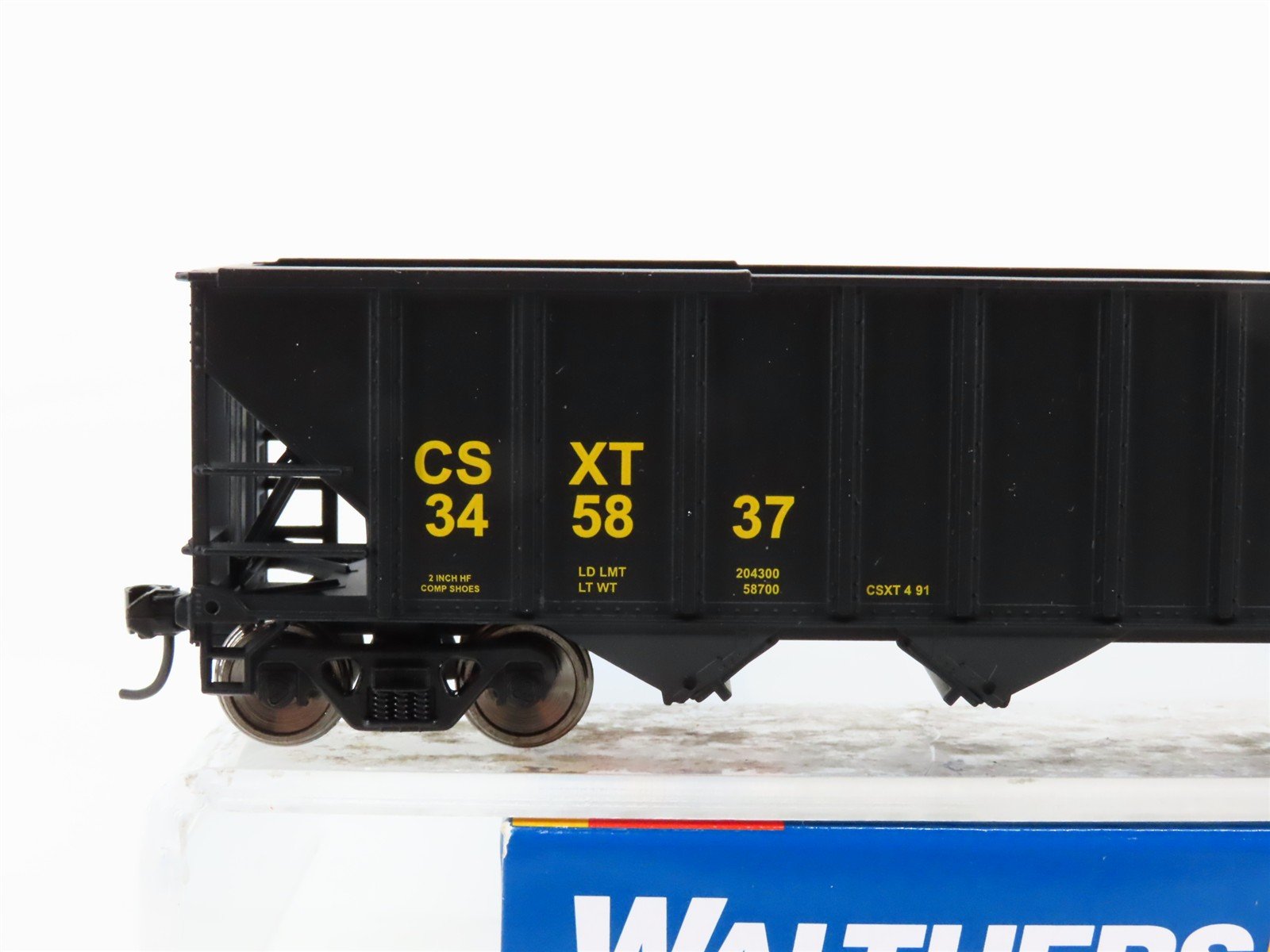 HO Scale Walthers Mainline 910-1967 CSXT 50' 100-Ton 4-Bay Hopper #345837