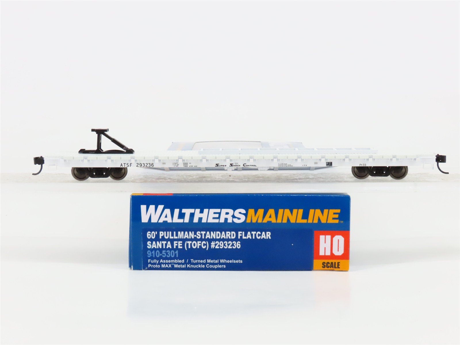 HO Scale Walthers Mainline 910-5301 ATSF Santa Fe Railroad 60' Flat Car #293236