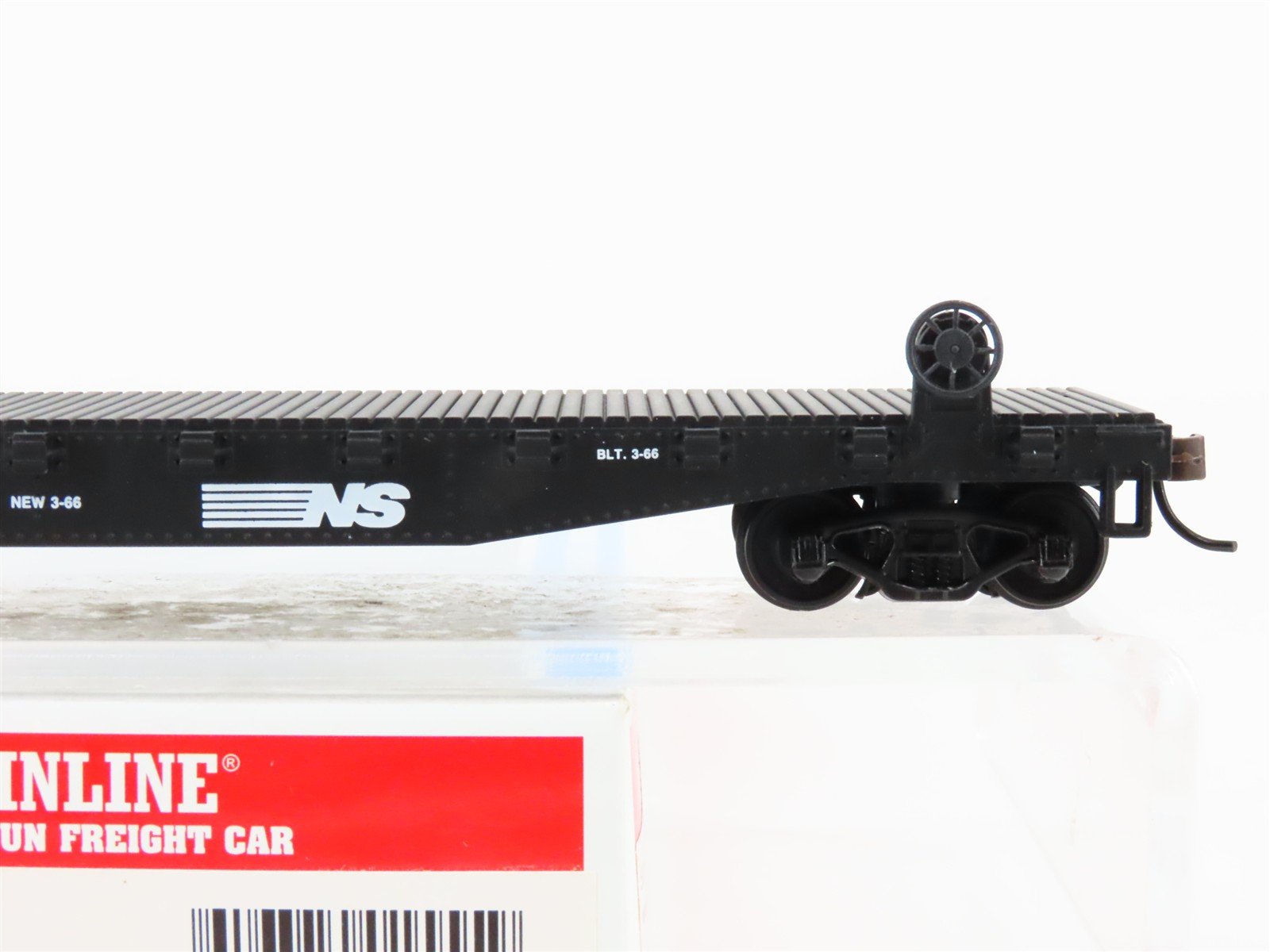 HO Scale Walthers Trainline 931-604 NS Norfolk Southern 50' Flat Car #93120