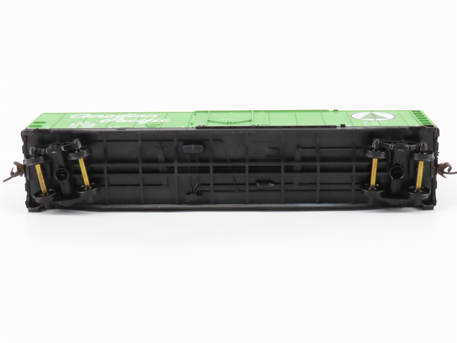 HO Walthers Trainline 931-673 CP Canadian Pacific 50' Plug Door Box Car #81046