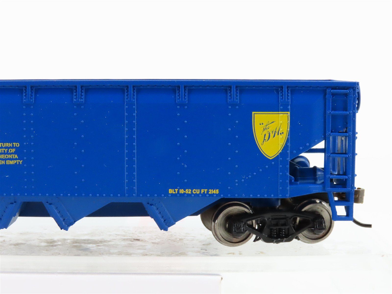 HO Scale Walthers Trainline 931-1420 D&H Delaware & Hudson 4-Bay Hopper #7065