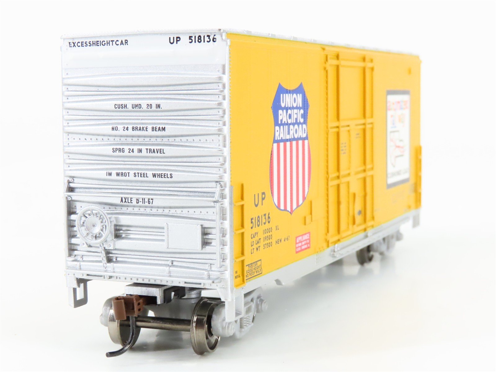 HO Scale Athearn 76623 UP Union Pacific Railroad 40' Hi Cube Box Car #518136