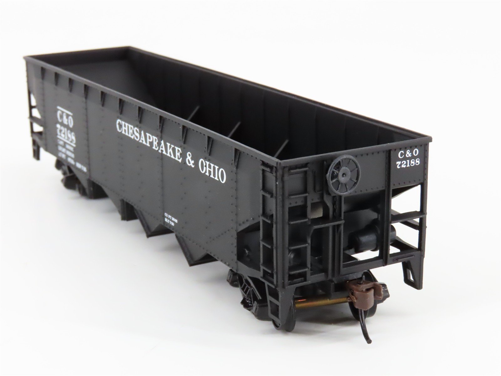 HO Walthers Trainline 931-653 C&O Chesapeake & Ohio 40' Offset Hopper #72188
