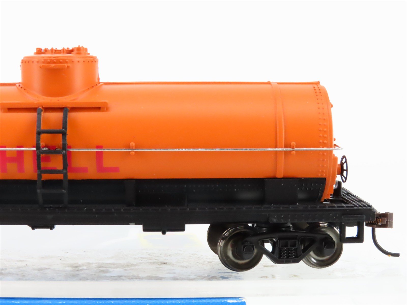 HO Scale Bachmann Silver Series 17834 SCCX Shell 40' Single Dome Tank Car #1754