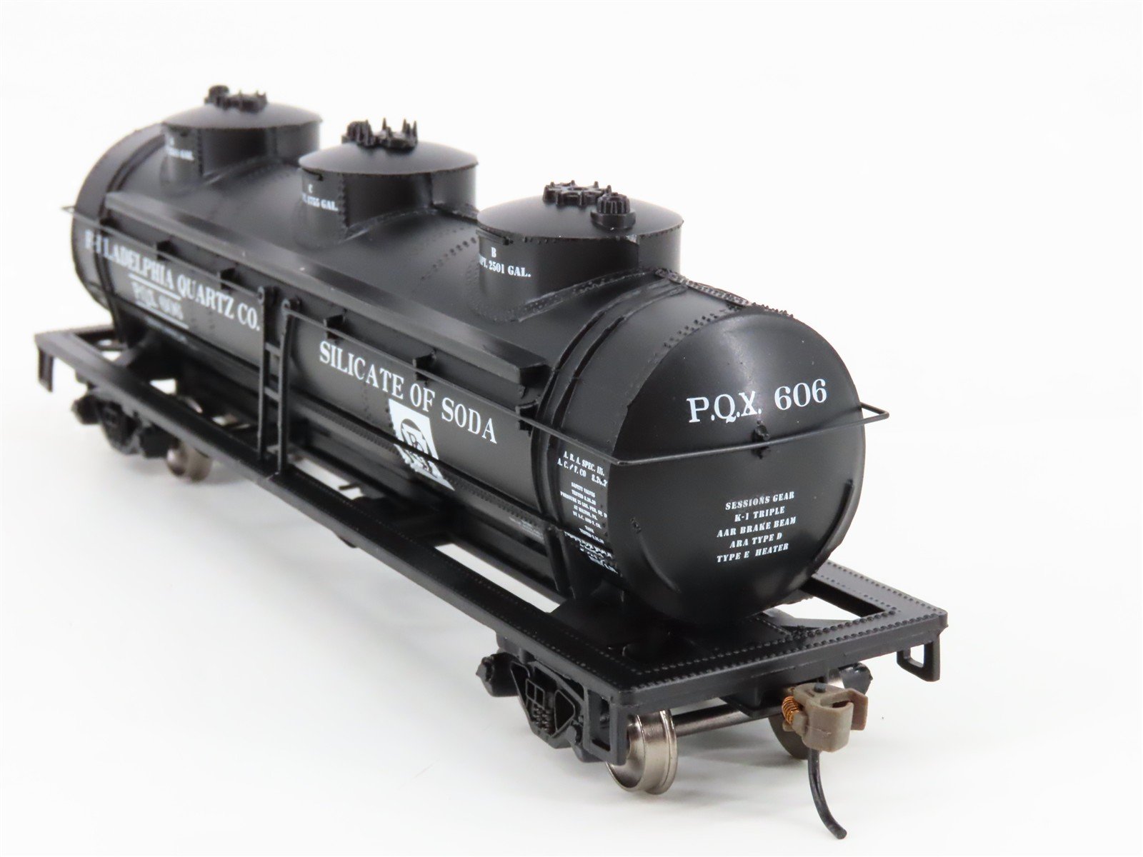 HO Bachmann Silver Series 17128 PQX Philadelphia Quartz Triple Dome Tank Car 606
