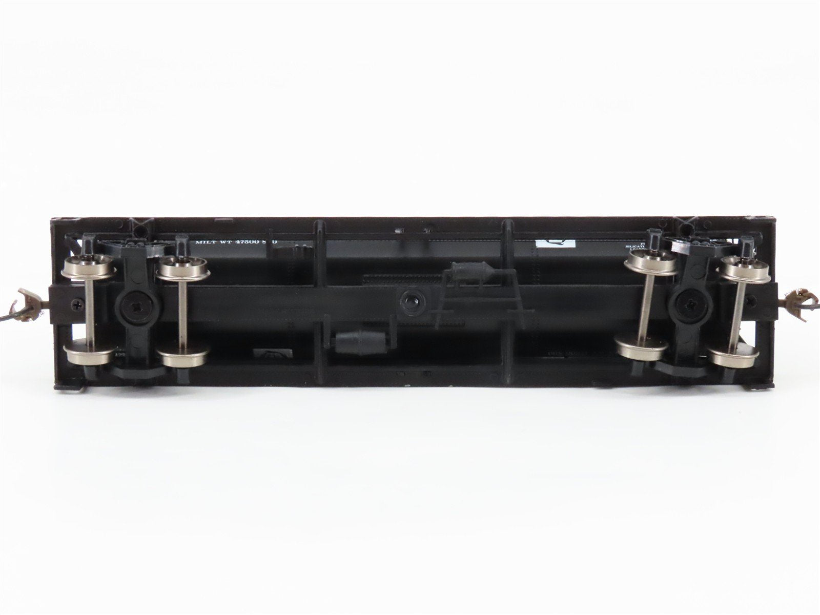 HO Bachmann Silver Series 17128 PQX Philadelphia Quartz Triple Dome Tank Car 606