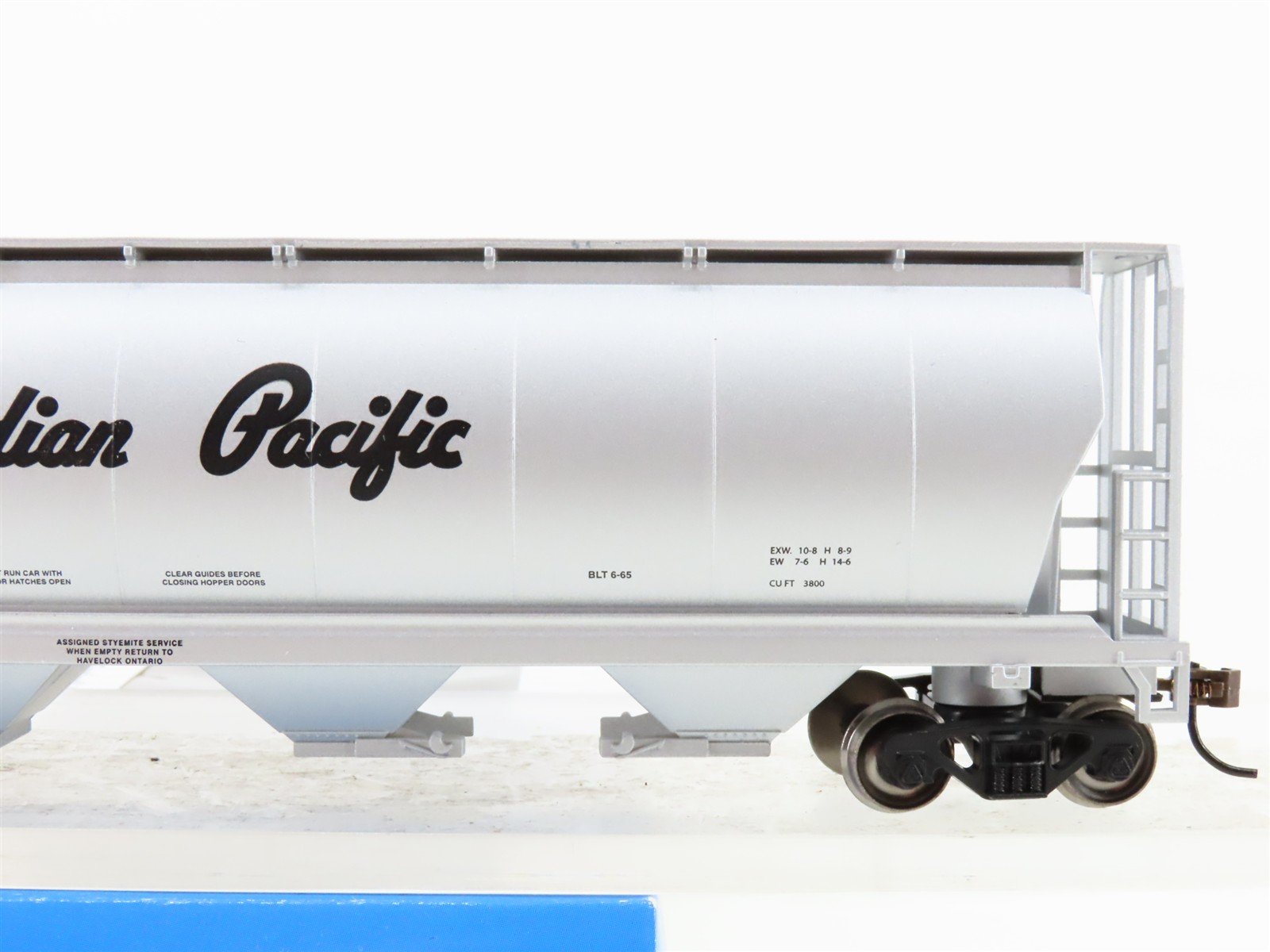 HO Scale Bachmann Silver Series 19142 CP Canadian Pacific 4-Bay Hopper #383176