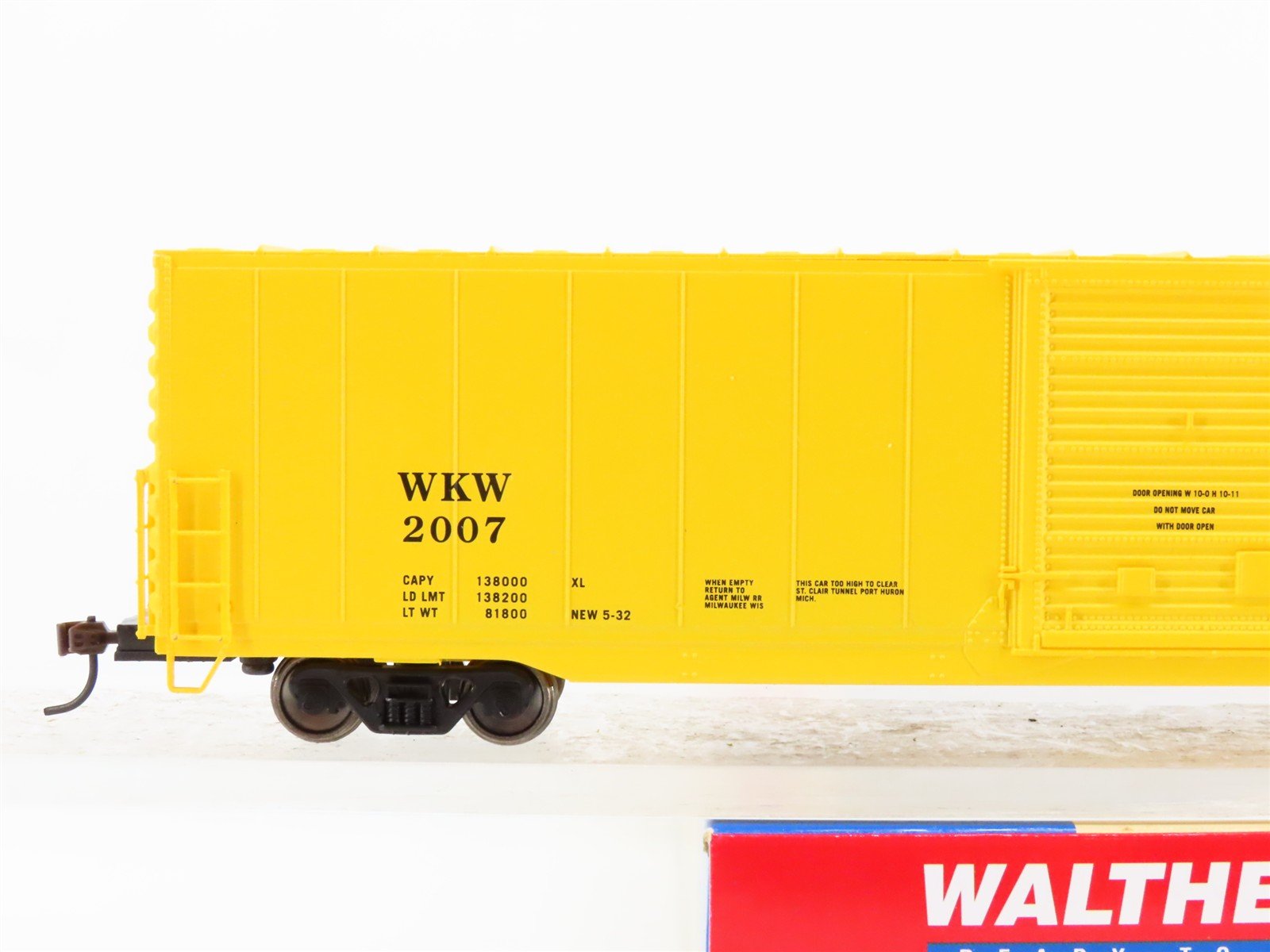 HO Scale Walthers 932-95000 WKW 75th Anniversary 60' Auto Parts Box Car #2007