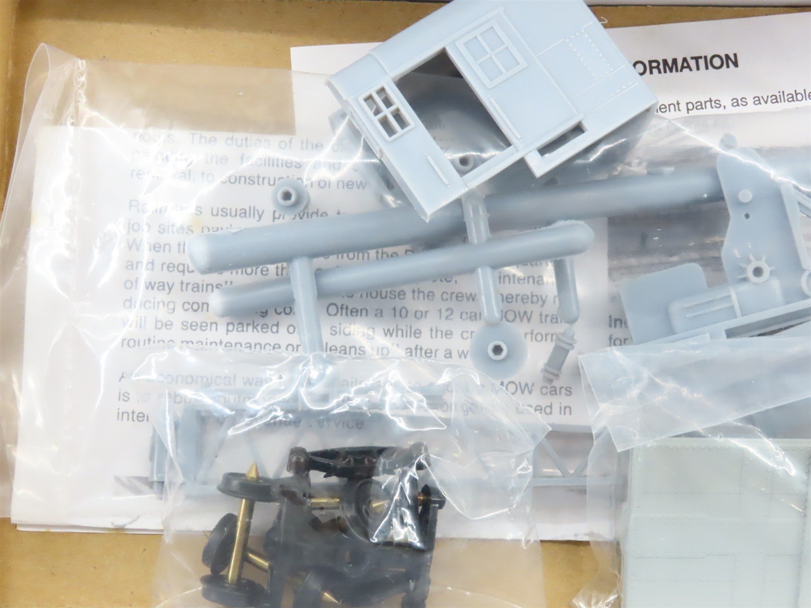 HO Scale Walthers Kit 932-5500 Undecorated 25 Ton Industrial Crane