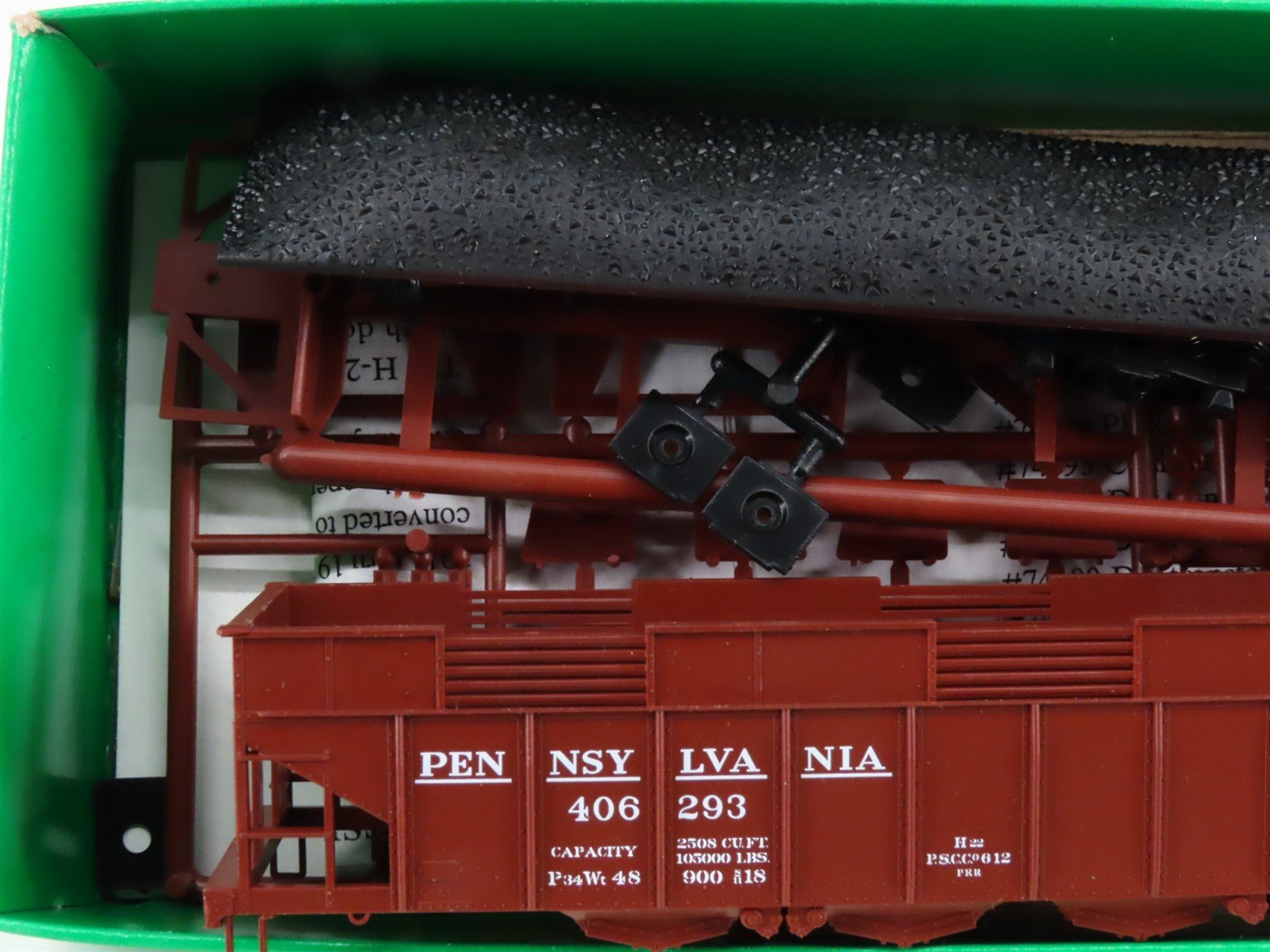 HO Scale Bowser Kit 56835 PRR Pennsylvania Railroad 4-Bay Hopper #406293