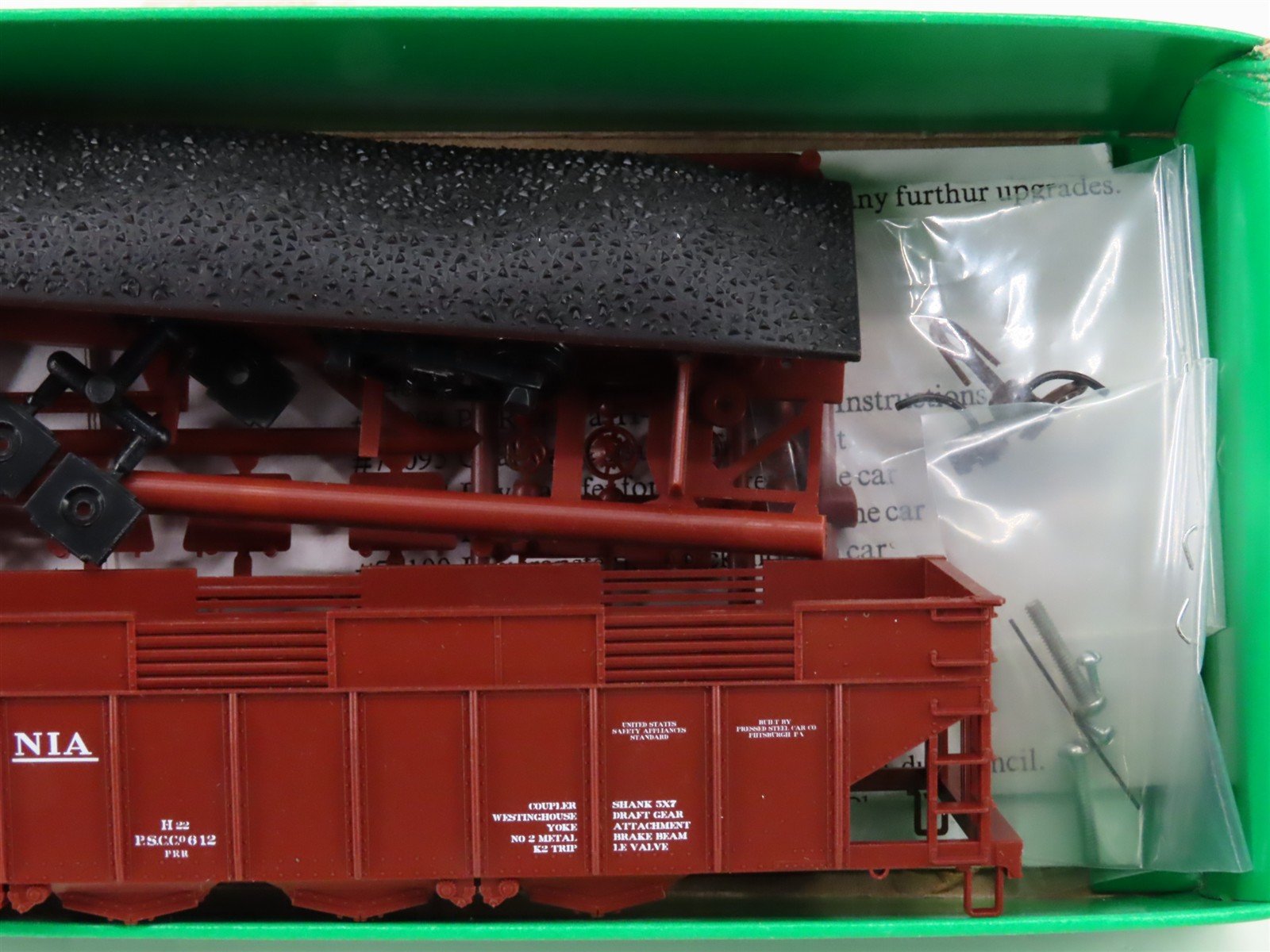 HO Scale Bowser Kit 56835 PRR Pennsylvania Railroad 4-Bay Hopper #406293