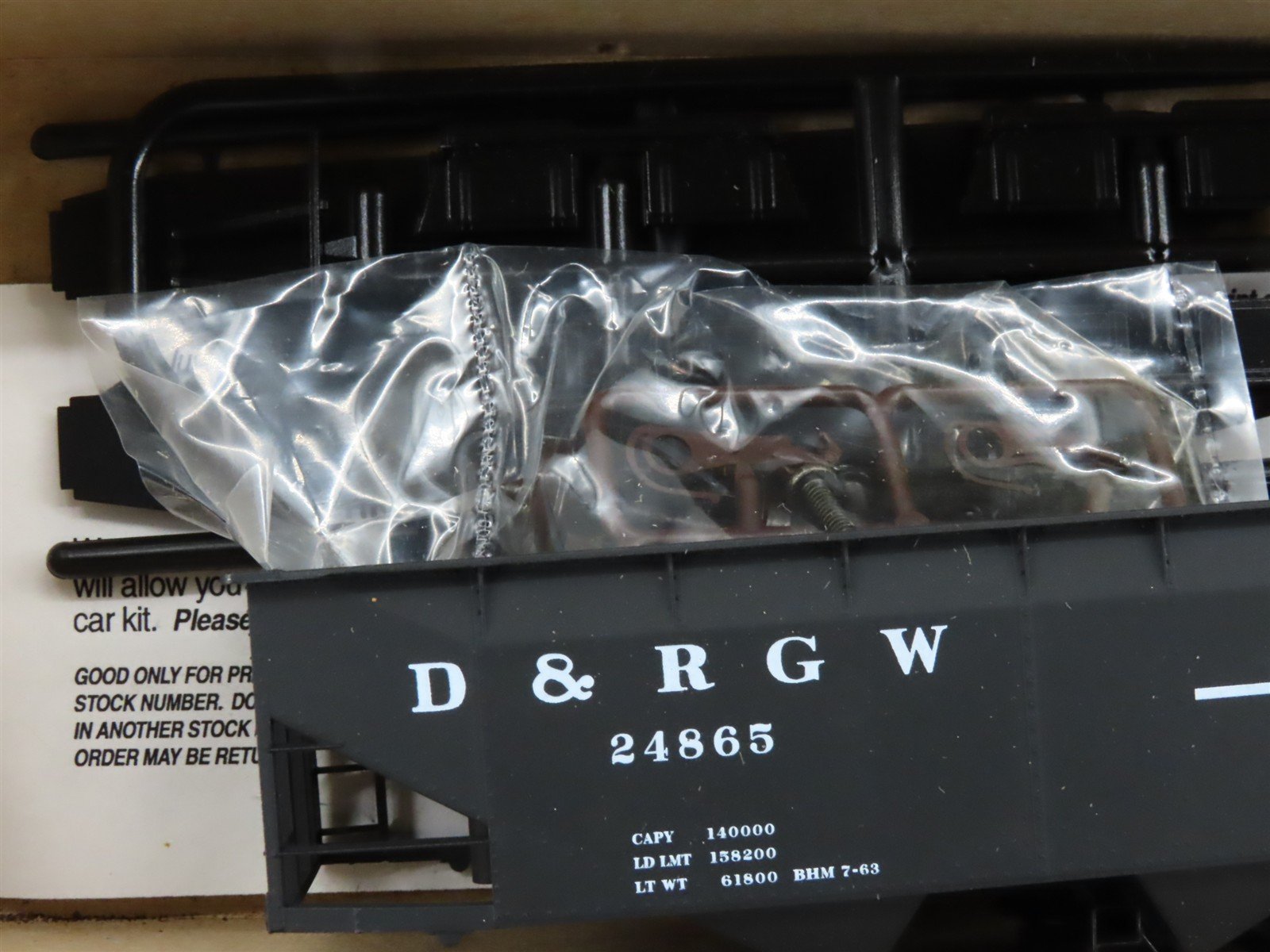 HO Scale Accurail Kit #7525 D&RGW Rio Grande Railroad 3-Bay Open Hopper #24865