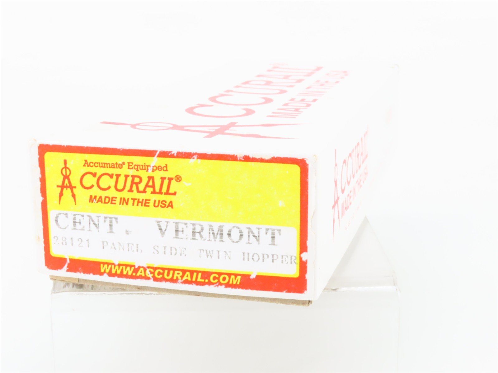 HO Scale Accurail Kit 28121 CV Central Vermont Railroad 2-Bay Open Hopper #20046