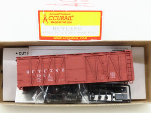 HO Scale Accurail Kit #4105 RUT Rutland Railroad 40' Wood Box Car #7994