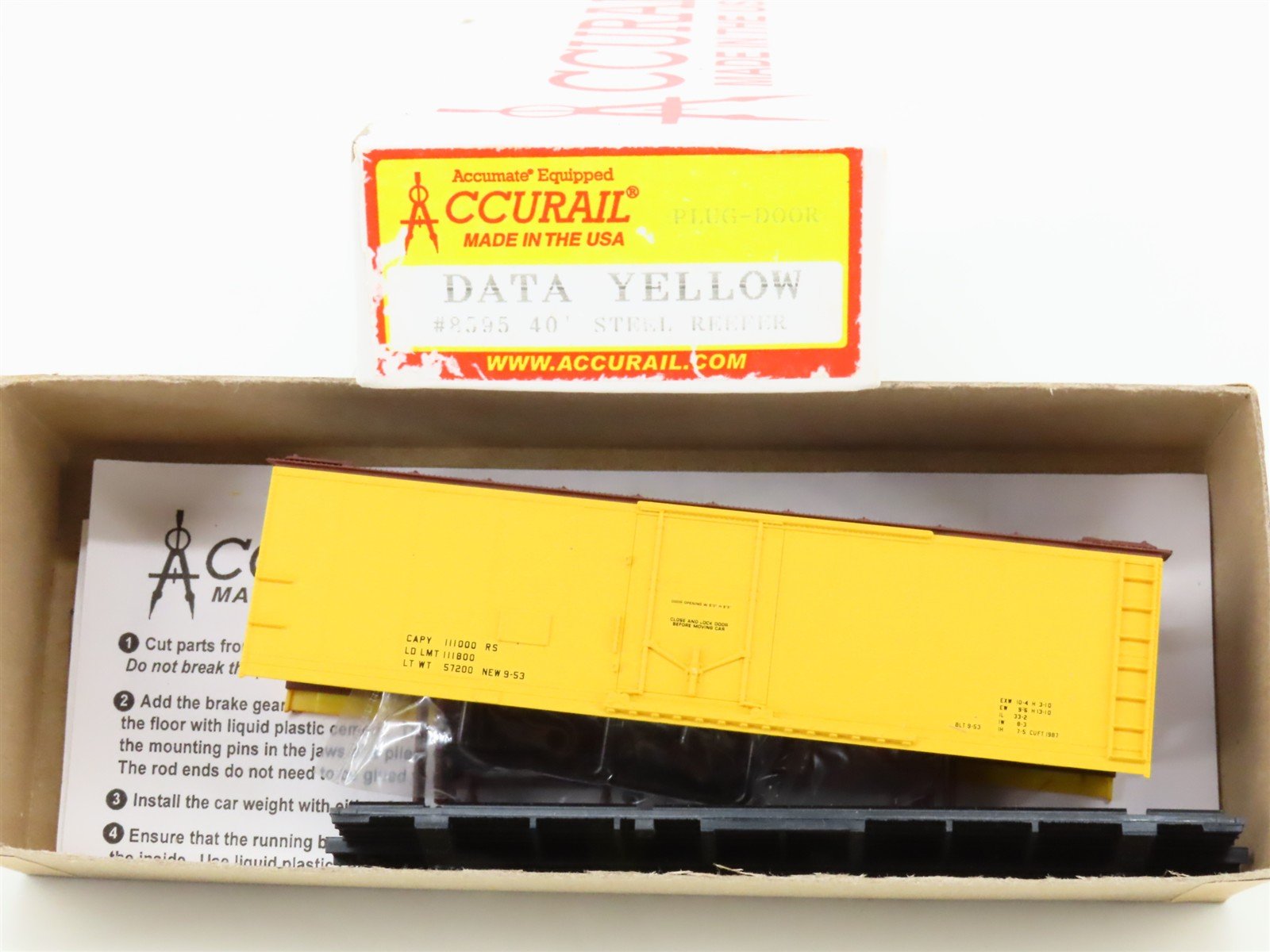 HO Scale Accurail Kit #8595 Data Yellow 40' Steel Reefer