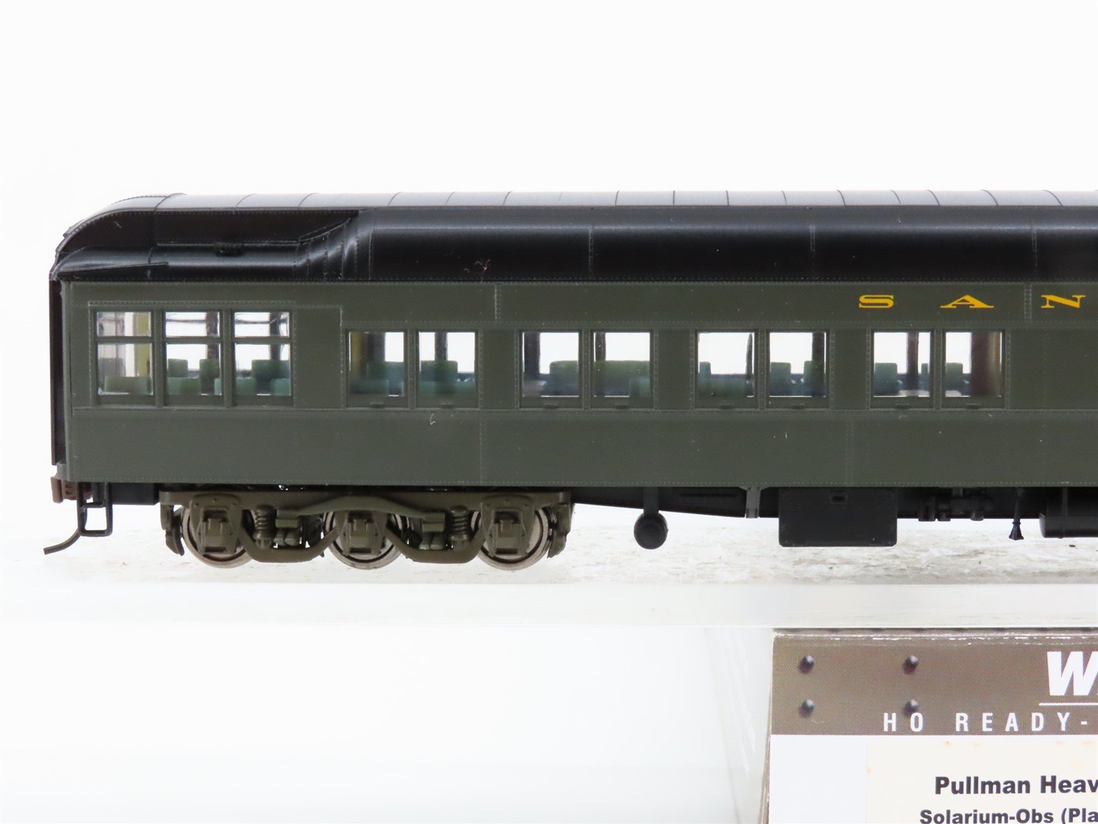 HO Walthers 932-10452 ATSF Santa Fe Pullman Heavyweight Solarium-Obs Passenger