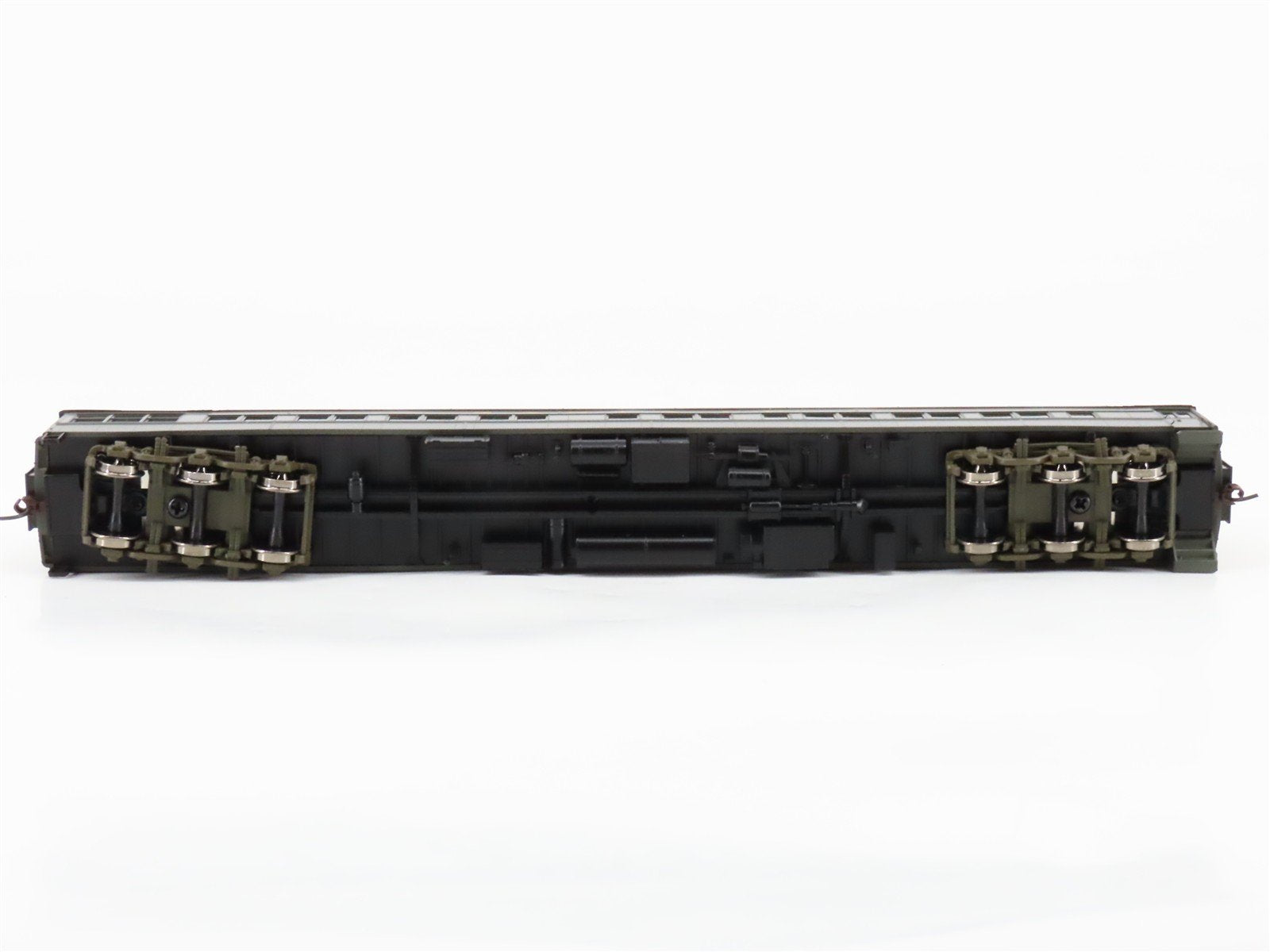 HO Walthers 932-10452 ATSF Santa Fe Pullman Heavyweight Solarium-Obs Passenger
