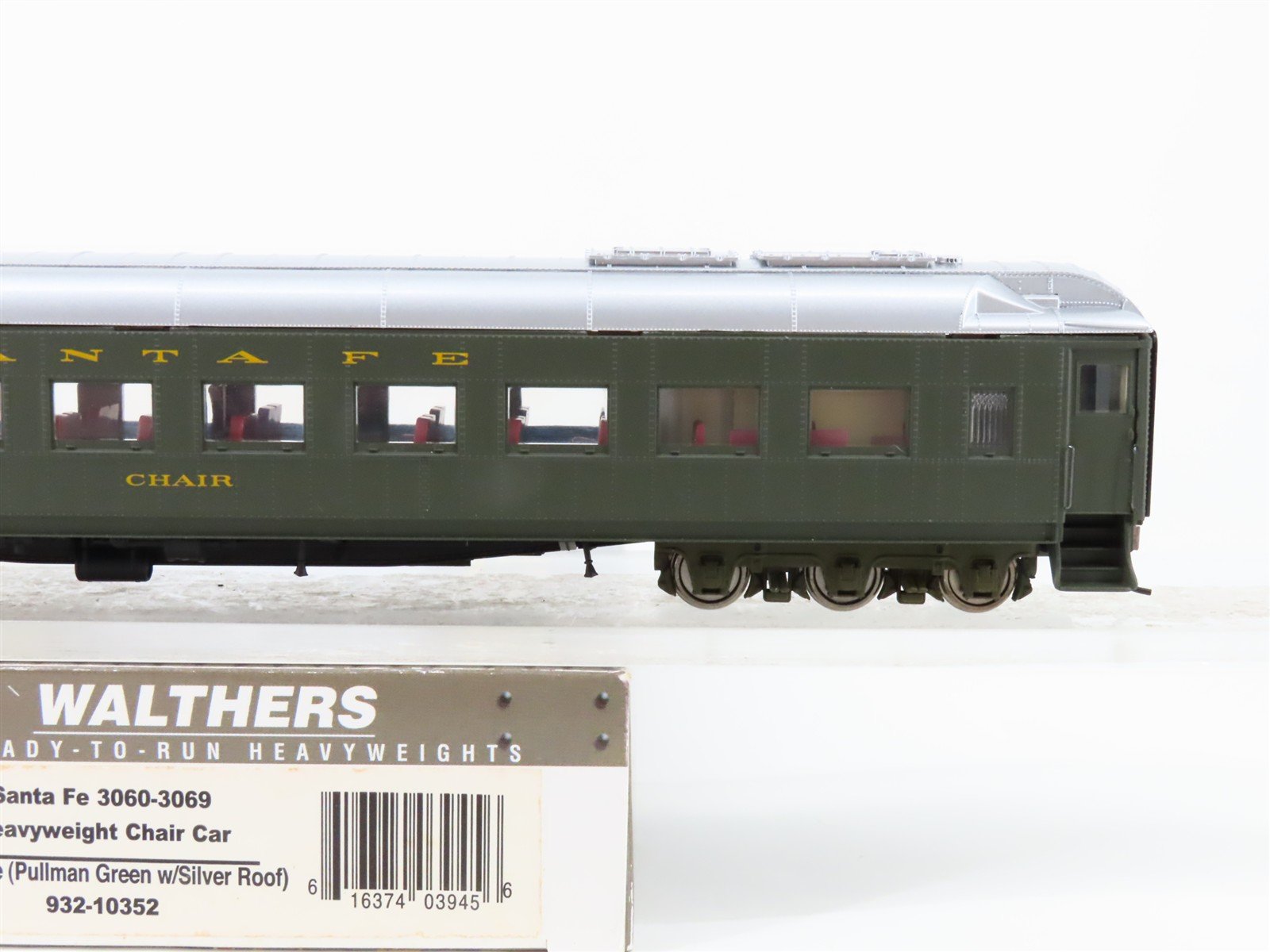 HO Scale Walthers 932-10352 ATSF Santa Fe Railroad Heavyweight Chair Passenger