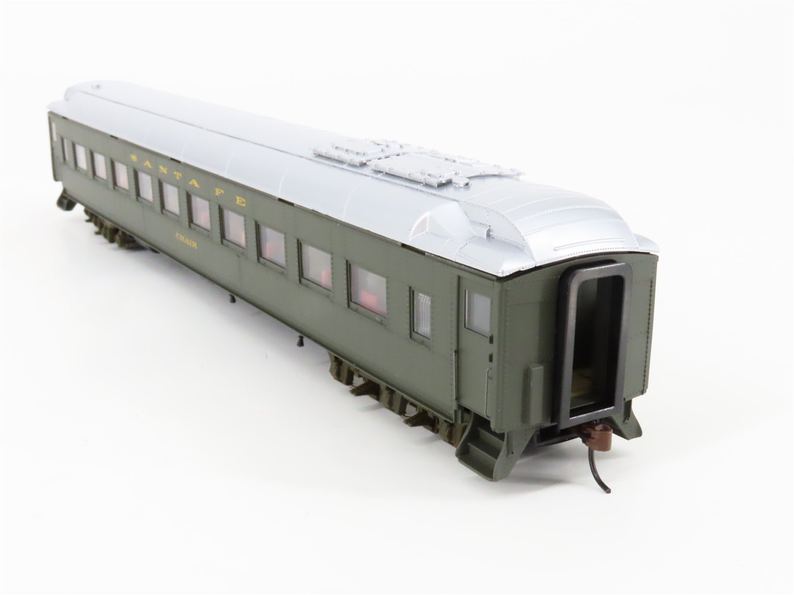 HO Scale Walthers 932-10352 ATSF Santa Fe Railroad Heavyweight Chair Passenger