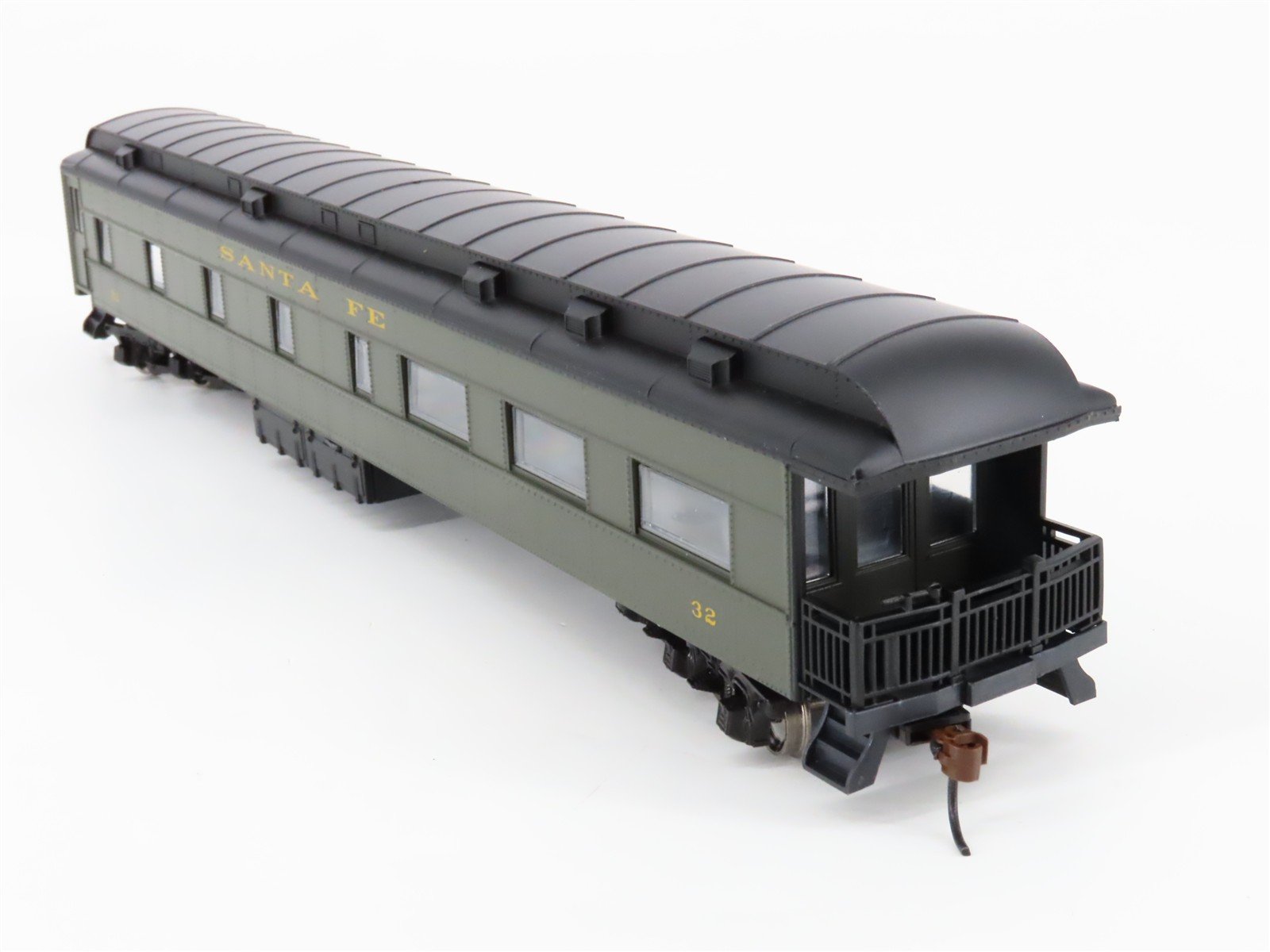 HO Scale Athearn 7856 ATSF Santa Fe Heavyweight Observation Passenger #32