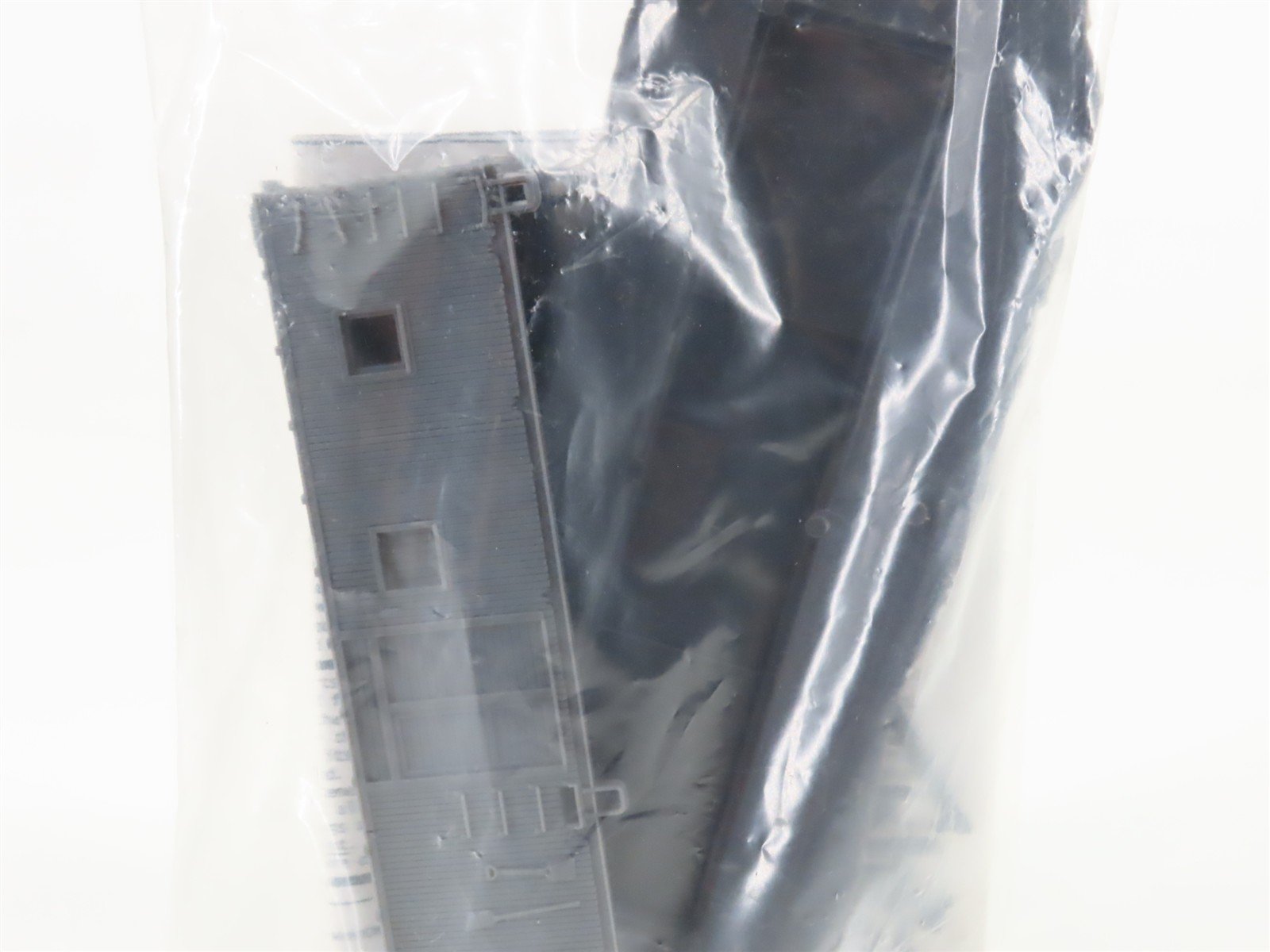 HO 1/87 Scale Con-Cor Kit 0002-009033 Engine Crew Shanty - Sealed